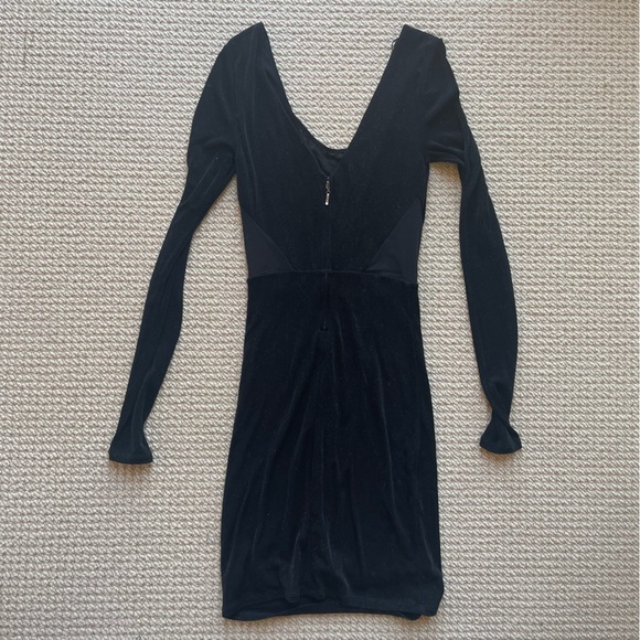 Guess Cutout Black Dress - Picture 3 of 8